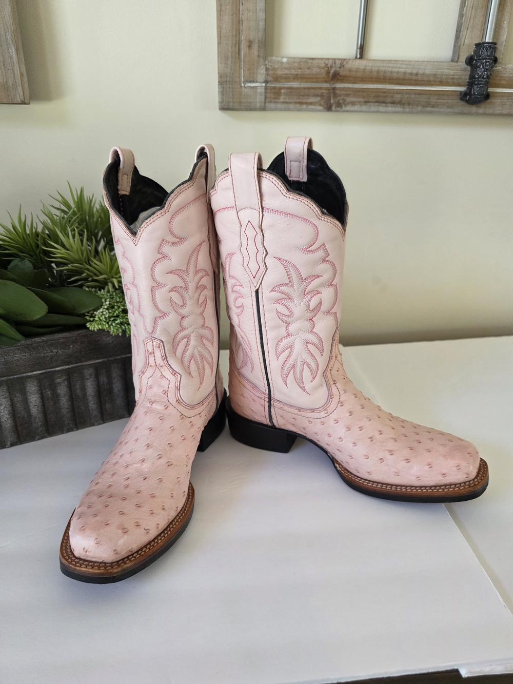 Double H Pink Ostrich Print Western Cowgirl Boots Size 7.5 Cowboy Boots
